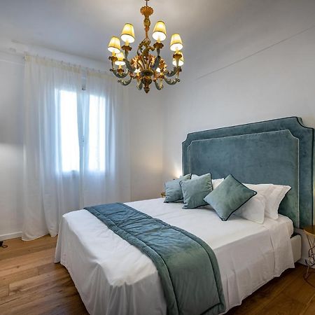 Jcl First Apt In The Hearth Of Флоренция Экстерьер фото