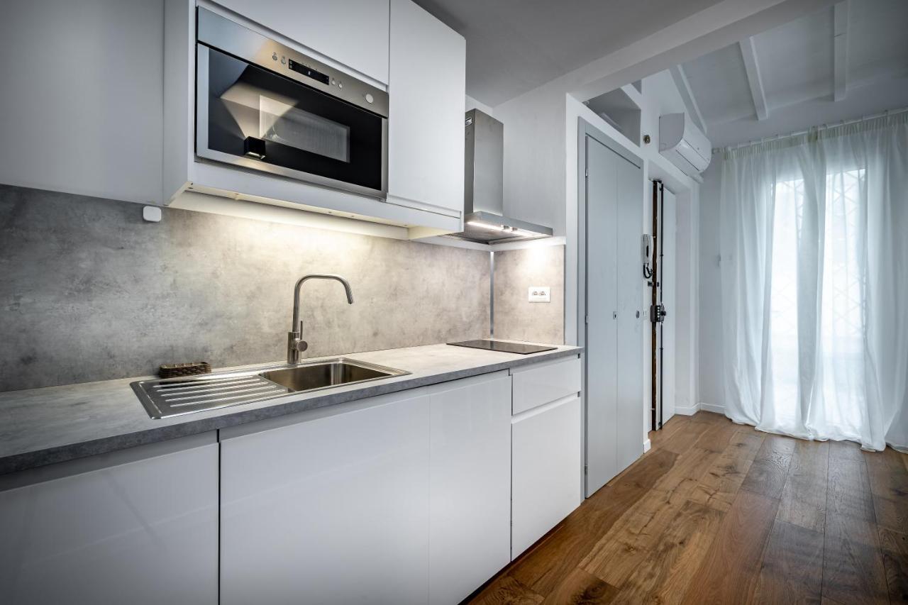 Jcl First Apt In The Hearth Of Флоренция Экстерьер фото